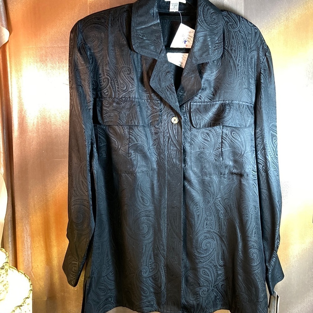 Vintage 90’s black‎ silk oversized big shoulder paisley Size S  42” chest 131